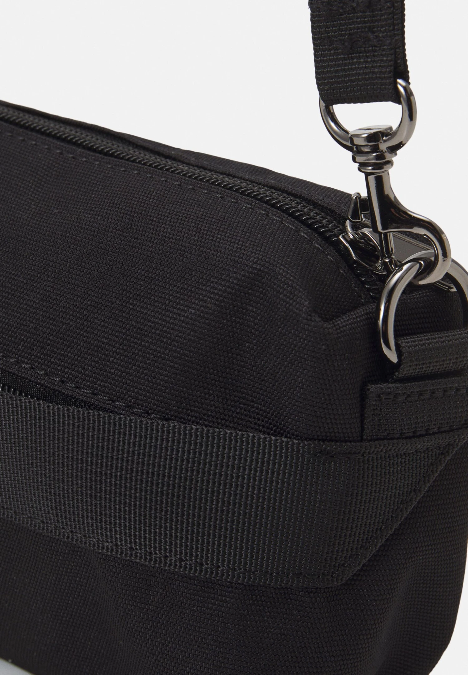 Pier One Bandolera - Black 5 Pier One Bandolera - Black - Imagen 5