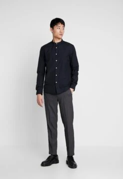 Pier One 2 Pack - Camisa - Oliv/Black