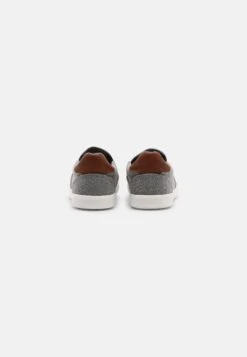 Pier One Unisex - Mocasines - Dark Grey 9 Pier One Unisex - Mocasines - Dark Grey -Pier One 1a4cf2d9897d4c98b0ddac911d5c994e