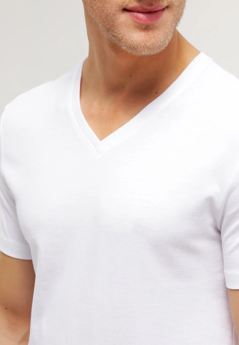 Pier One 2 Pack - Camiseta Básica - White/Black 5 Pier One 2 Pack - Camiseta Básica - White/Black - Imagen 5