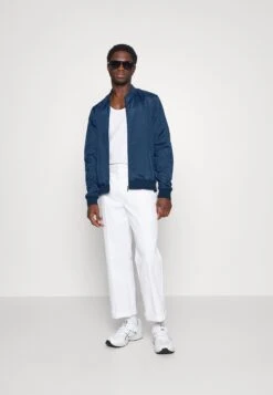 Pier One -Pier One 44263c86ca2e4579b54ccf6beb260ab5