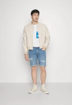 Pier One -Pier One 44afa16454034412a499de6f82dba33e