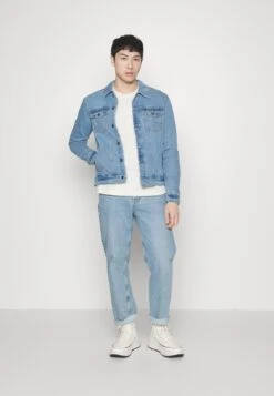 Pier One -Pier One 45b3ce468f7d49d381409f03ac168aa2