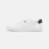 Pier One Unisex - Zapatillas - White
