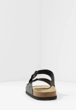 Pier One Unisex - Pantuflas - Black 12 Pier One Unisex - Pantuflas - Black -Pier One 6792cddf649c4c73afdf1fc19e95f07f