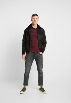 Pier One Muscle Fit - Polo - Bordeaux -Pier One 8f04bc93cb86430fb17b7449fe3c0ce3