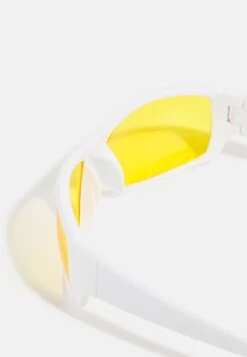 Pier One Unisex - Gafas De Sol -White -Pier One b4b325aa86de4c81966397739d019f31