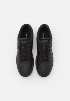 Pier One Unisex - Zapatillas - Black 9 Pier One Unisex - Zapatillas - Black -Pier One c01aff3b236040d5b66c4921cfe54f60