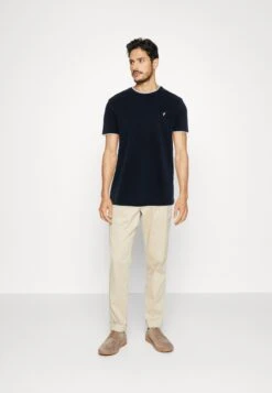 Pier One -Pier One ce99e0e98ec341df8186611e8187fb01