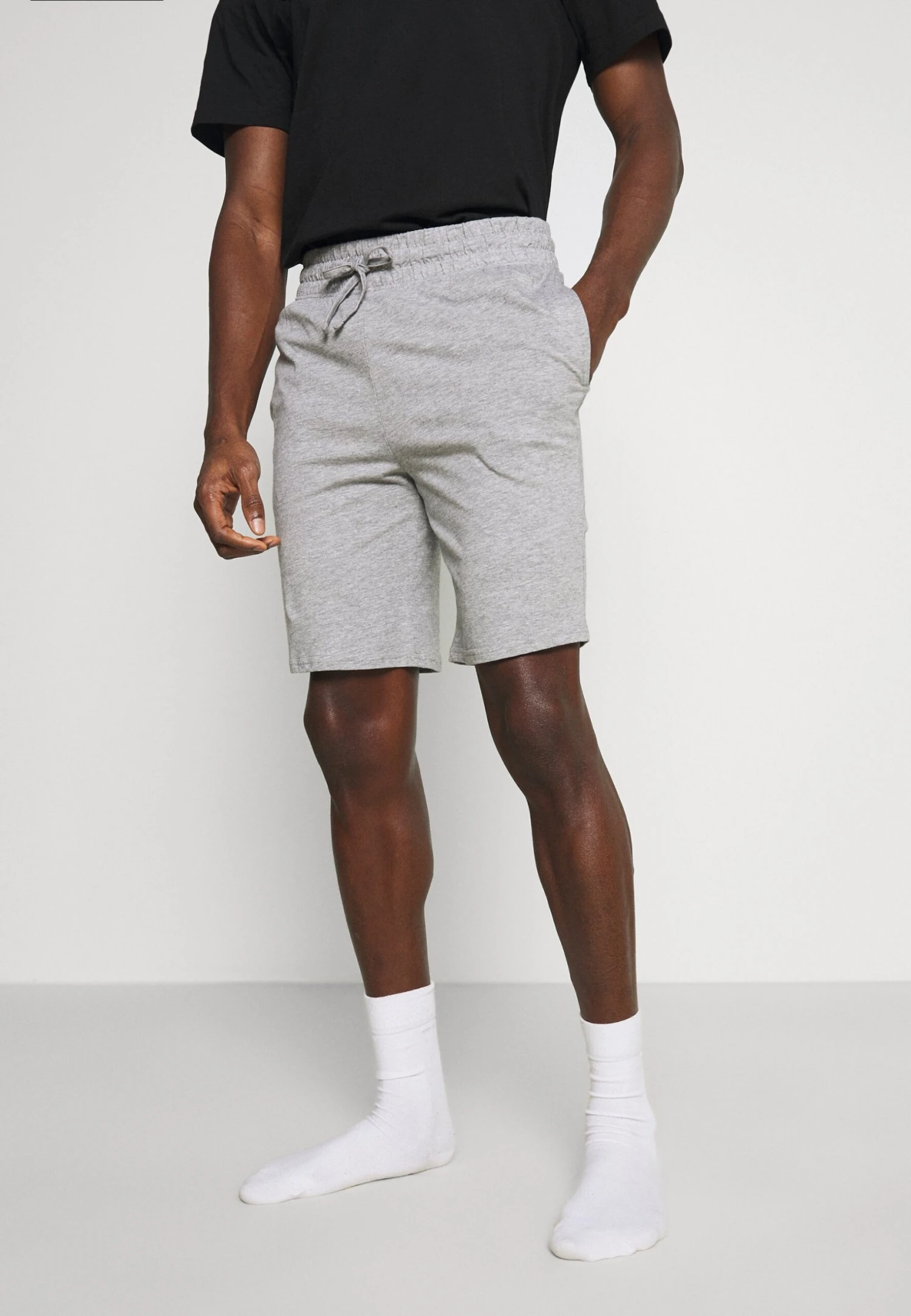 Pier One 3 Pack - Pantalón De Pijama - Black/Mottled Dark Grey/Red 4 Pier One 3 Pack - Pantalón De Pijama - Black/Mottled Dark Grey/Red - Imagen 4