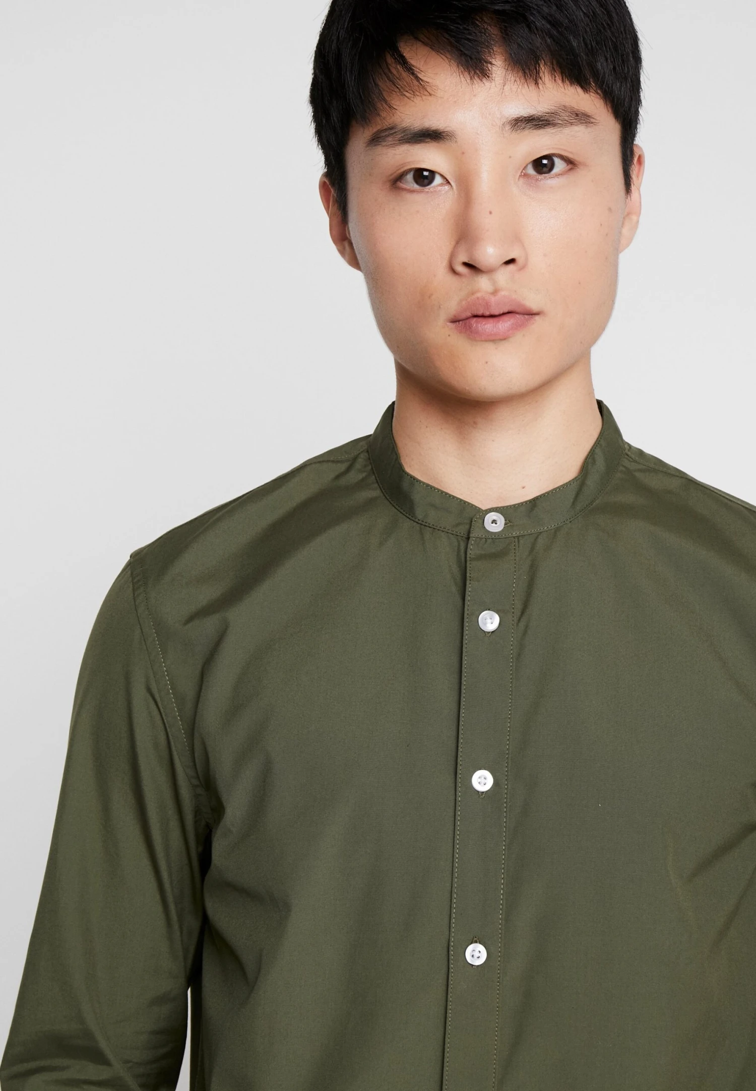 Pier One 2 Pack - Camisa - Oliv/Black 4 Pier One 2 Pack - Camisa - Oliv/Black - Imagen 4