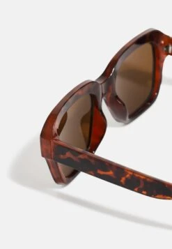 Pier One Unisex - Gafas De Sol - Black -Pier One faad10b8a5a2445f865f09b5d12427d1